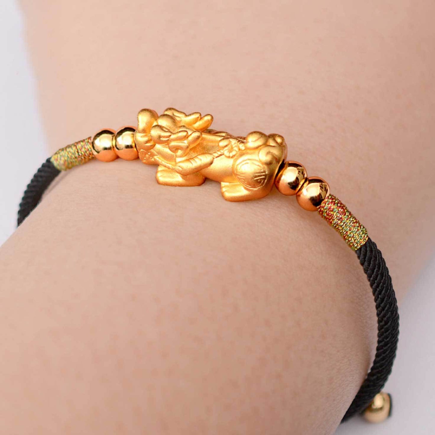Feng Shui Piyao Wealth Bracelet - Red/Black String